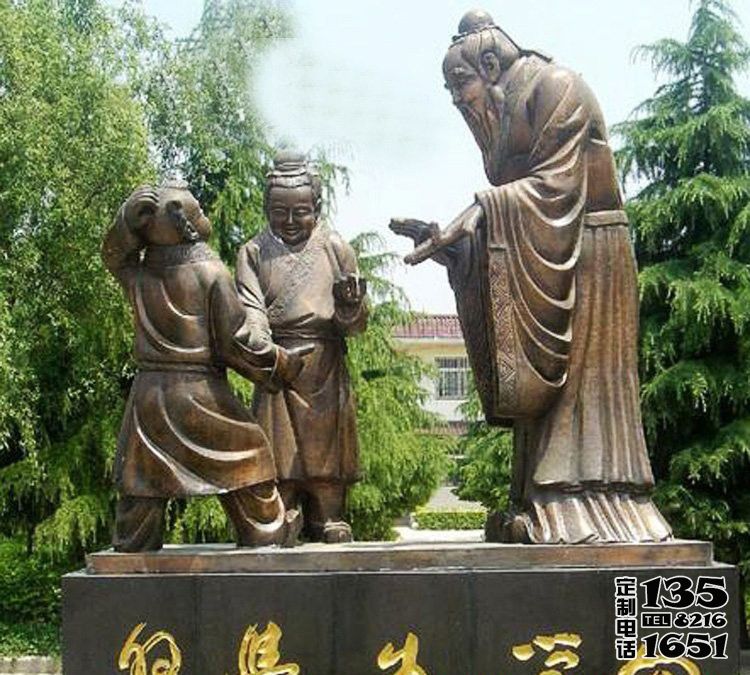 校園提問學生問題的玻璃鋼仿銅孔子雕塑 校園提問學生問題的玻璃鋼仿銅孔子雕塑
